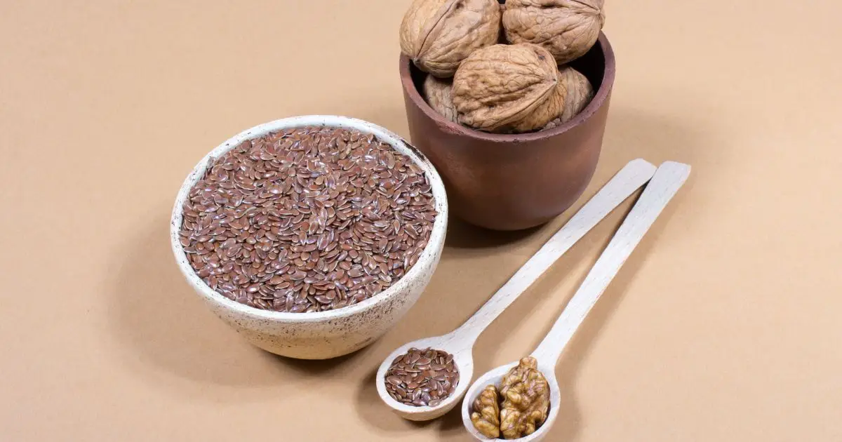 Sources of omega 3 fatty acids_ flaxseeds and walnuts Sources of omega 3 fatty acids_ flaxseeds and walnuts